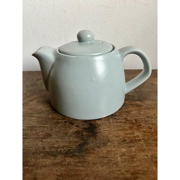 Vintage Ceramic Powder Blue Teapot | Tea Ware | I'm a Little Teapot - Picture 3 of 6